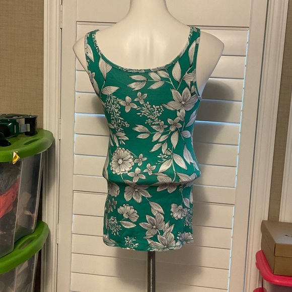 a new day Green and White Floral Tank Top - Picture 3 of 7